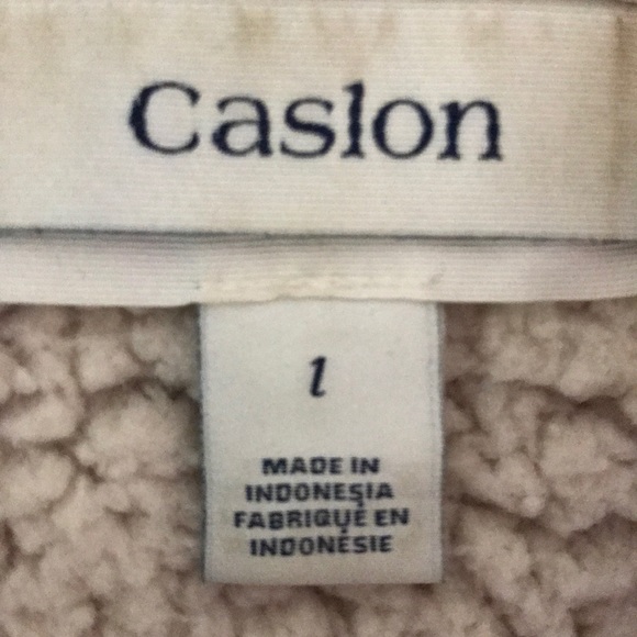 Fleecey Zippered Brown Vest, with Pockets! - Picture 4 of 6